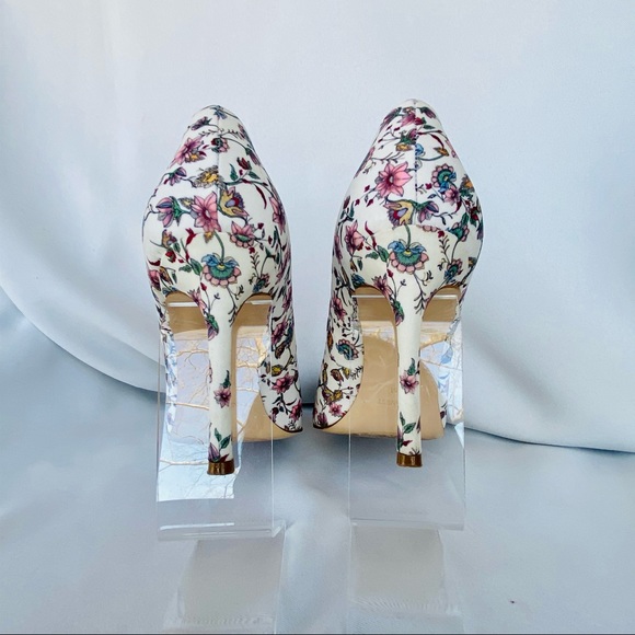 3.75@ Nine West Emmala White Spring Floral Pump - Picture 7 of 15